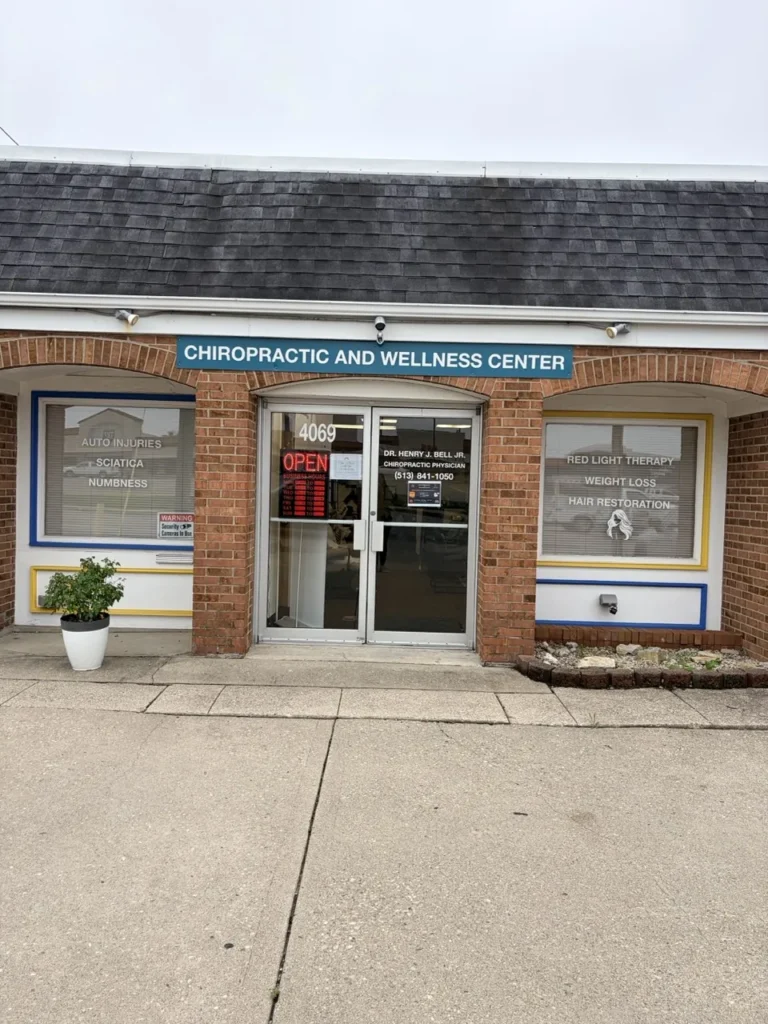 Front entrance of Bell Chiropractic & Wellness Center at 4069 E Galbraith Rd